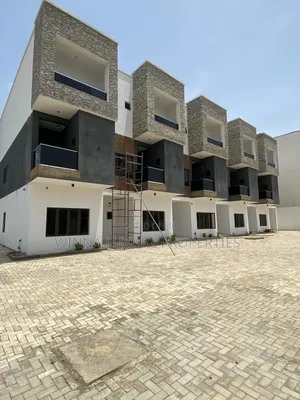 5bdrm Townhouse/Terrace in Jahi by Summit Bank for Sale
