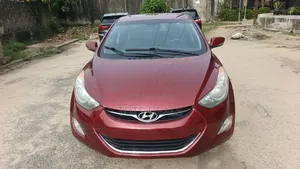 Hyundai Elantra GLS Sedan FWD (1.8L 4cyl 6A) 2013 Red