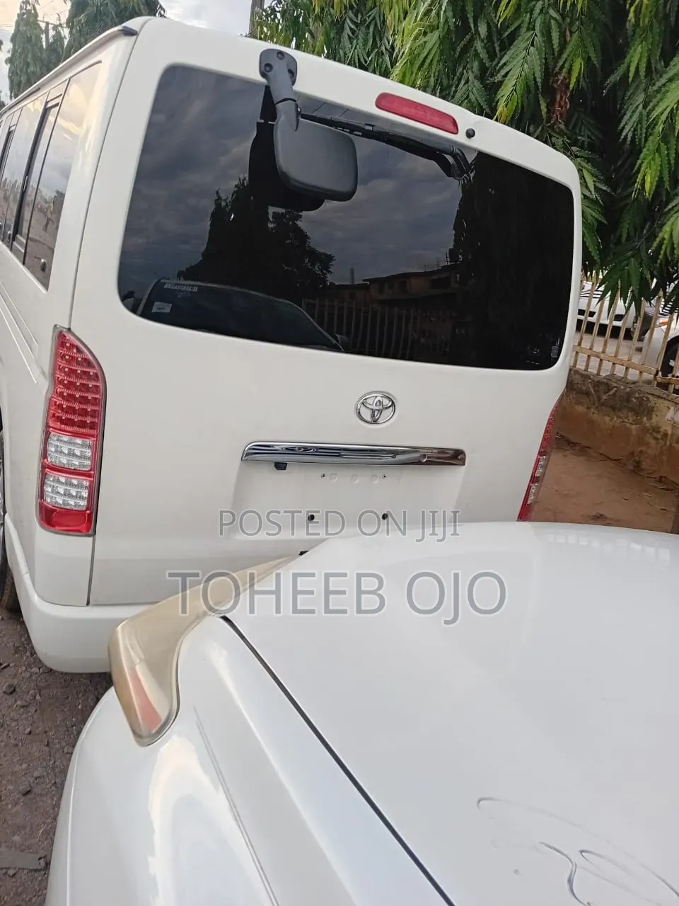 Toyota HiAce 2019 White