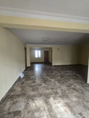 3bdrm Block of Flats in Lekki Phase 1 for rent