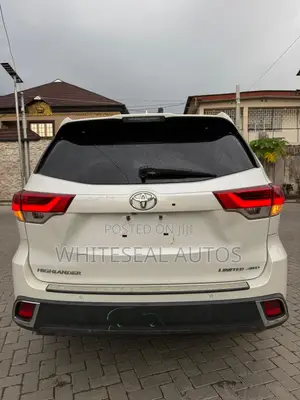 Toyota Highlander Limited Platinum 4x4 V6 (3.5L 6cyl 8A) 2017 Off white