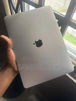 Laptop Apple MacBook Pro 2021 M1 8GB Apple M1 Pro SSD 256GB