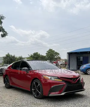 Toyota Camry XSE FWD 2020 Red