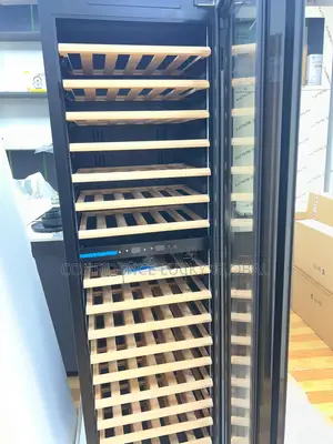 Built in Wine Chiller 96 Bottles