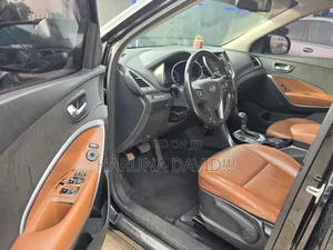 Hyundai Santa Fe 2014 Black