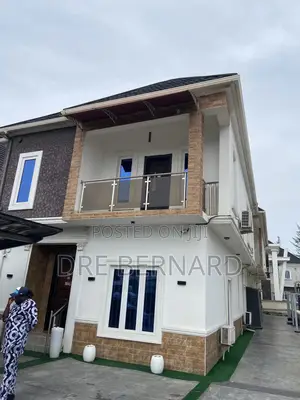 5bdrm Apartment in Ado / Ajah for sale