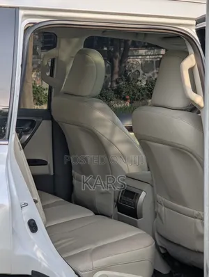 Lexus GX 2018 White