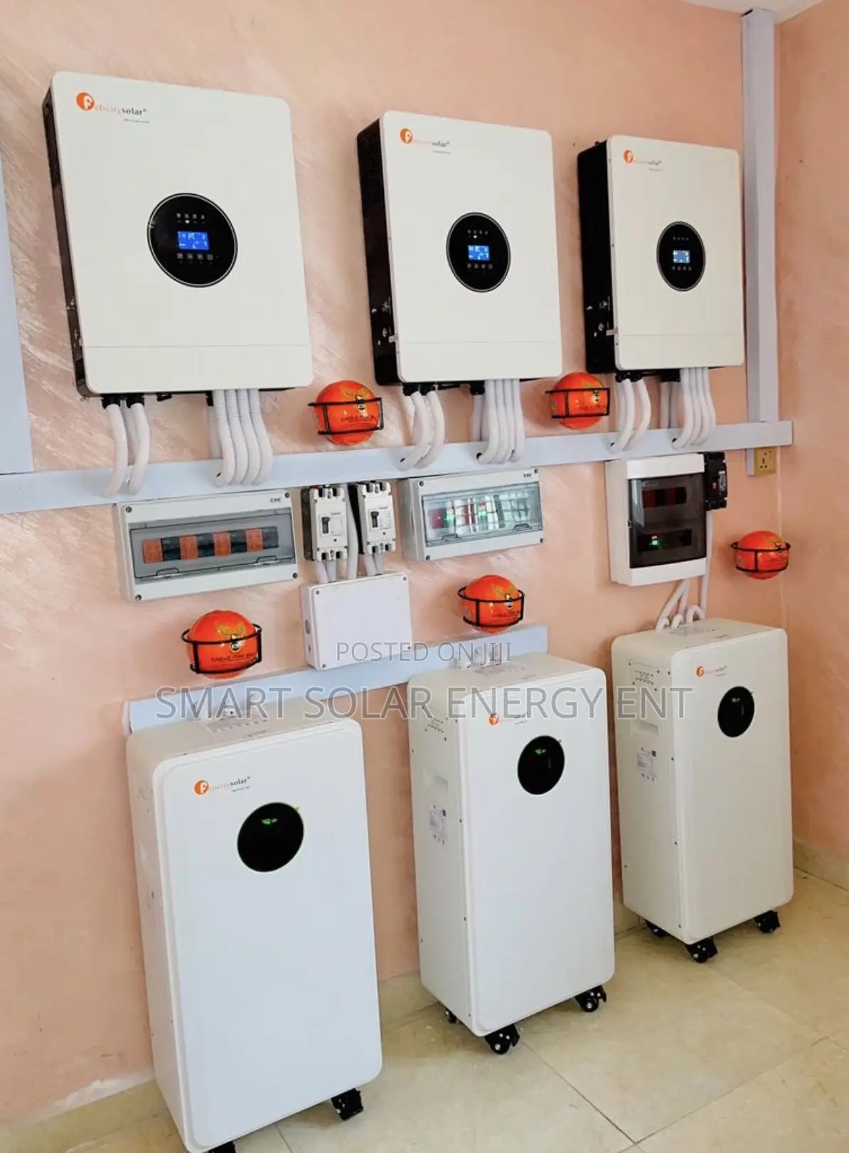 30kwh/24kva Hybrid/600w Complete System Setup