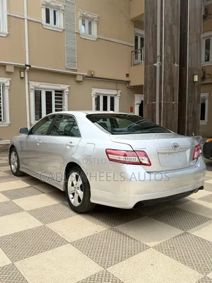 Toyota Camry SE 4dr Sedan (2.5L 4cyl 6AM) 2010 Silver