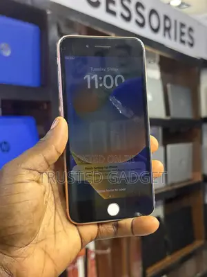Apple iPhone 8 Plus 64 GB White