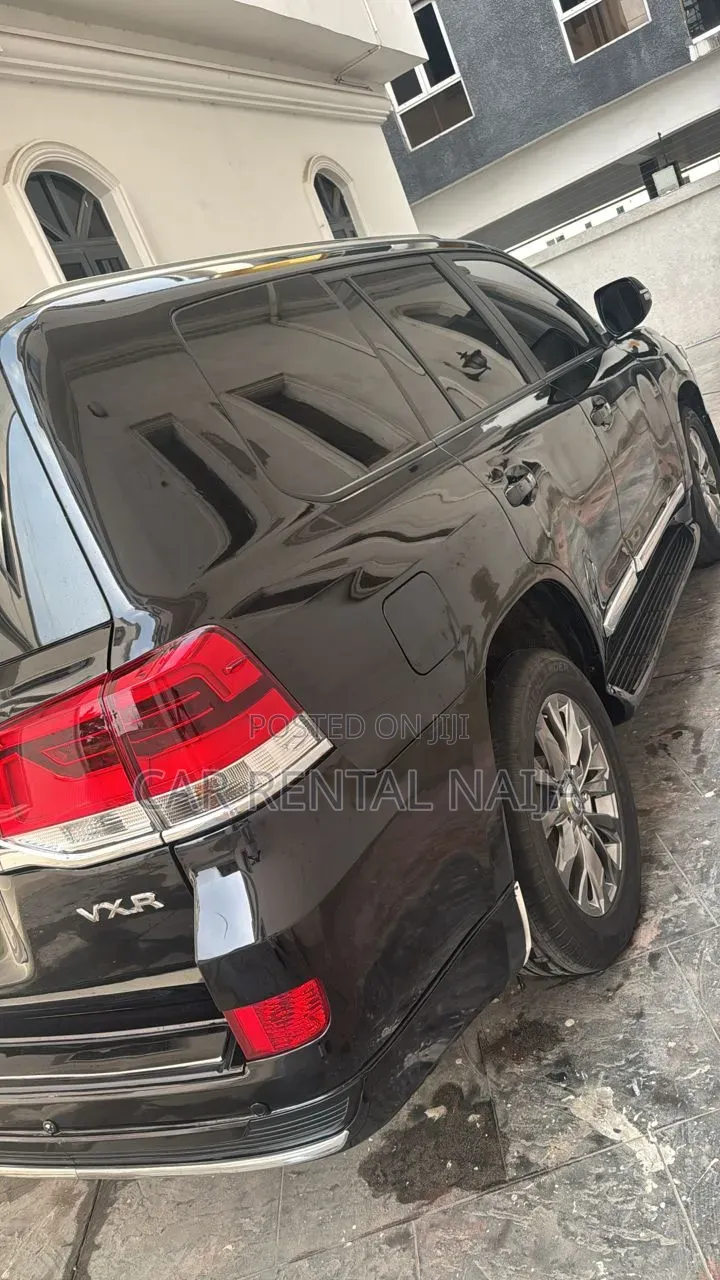 2020 Land Cruiser