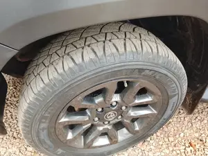 Toyota Hilux 2023 Black