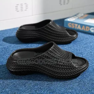 Textured Foam Slip-on Mules in Size 40-46