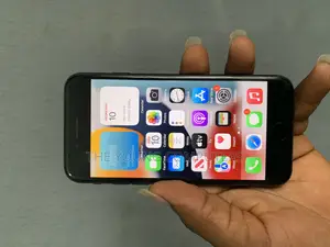 Apple iPhone 7 32 GB Black