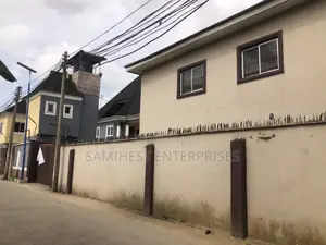 3bdrm Block of Flats in Obio-Akpor for sale