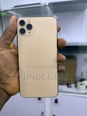 Apple iPhone 11 Pro Max 64 GB Gold