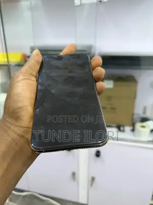 Apple iPhone 11 Pro Max 64 GB Gold