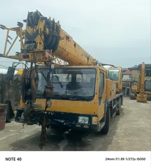 Just Arrive XCMG 25tons Mobile Crane Available for Sale