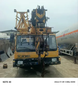 Just Arrive XCMG 25tons Mobile Crane Available for Sale