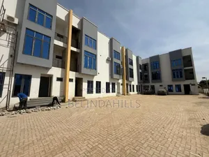 4bdrm Townhouse/Terrace in Mabushi for sale