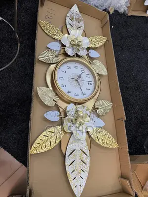 Clock Eighteen Design