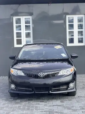 Toyota Camry SE 4dr Sedan (2.5L 4cyl 6A) 2012 Black