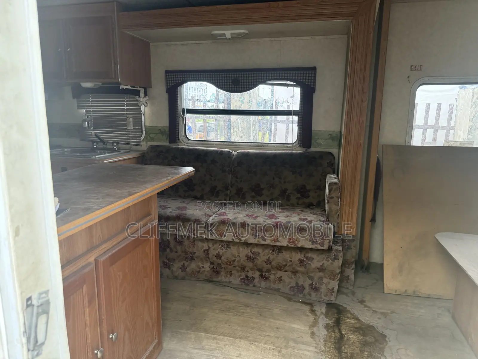 Ford Transit 2000 Grey