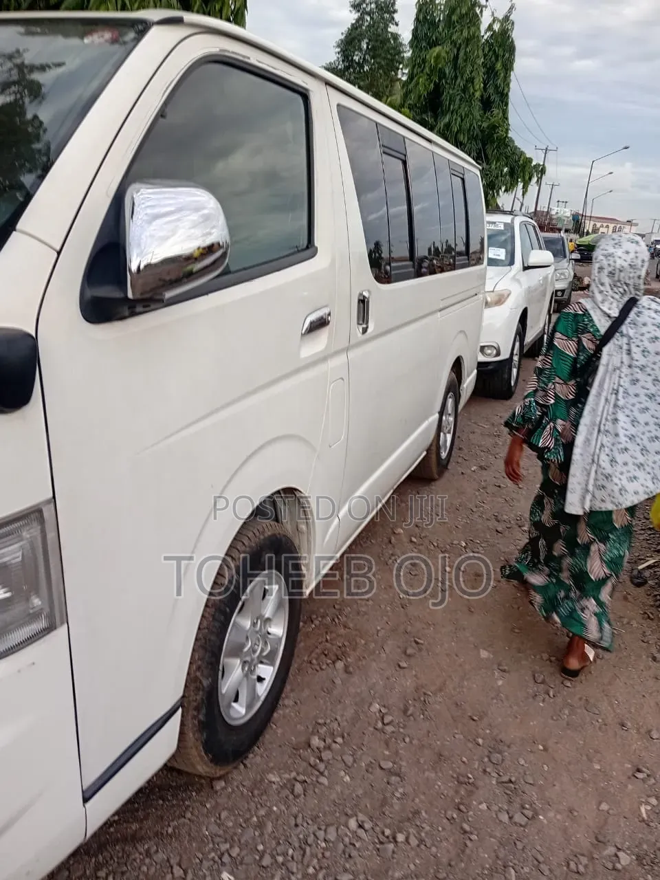 Toyota HiAce 2019 White