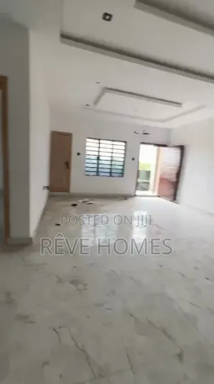2bdrm Apartment in Yaba for rent