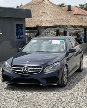 Mercedes-Benz E350 Base 4Matic Sedan AWD (3.5L 6cyl 7A) 2015 Blue