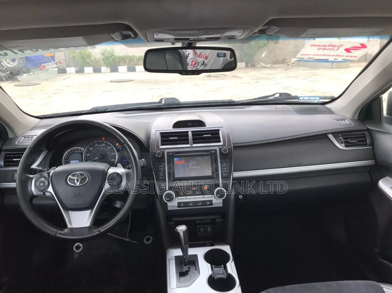 Toyota Camry SE V6 4dr Sedan (3.5L 6cyl 6A) 2012 White