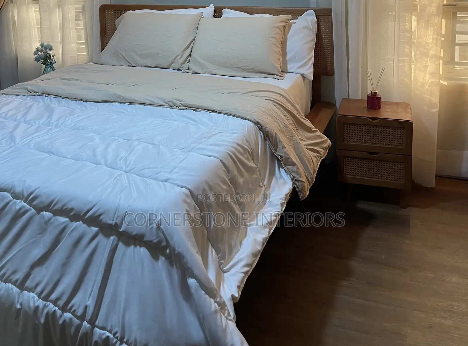 7x7 Bedframe
