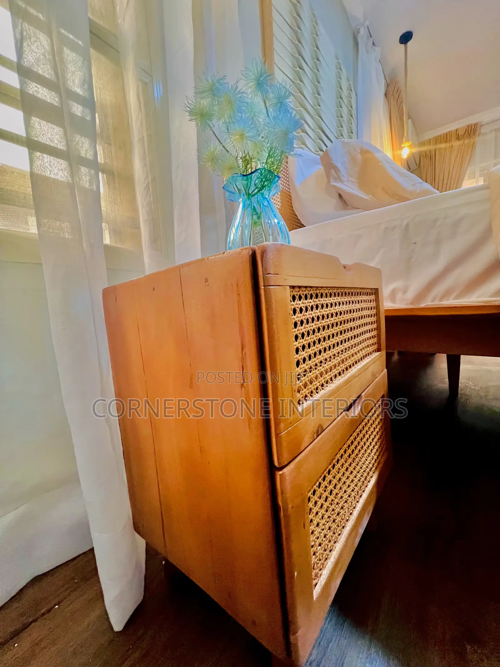 7x7 Bedframe