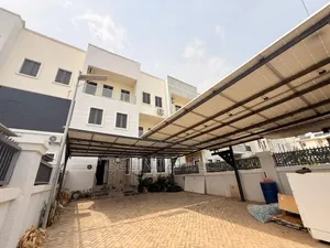4bdrm Townhouse / Terrace in Kado for rent