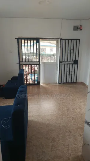 Shop to Let