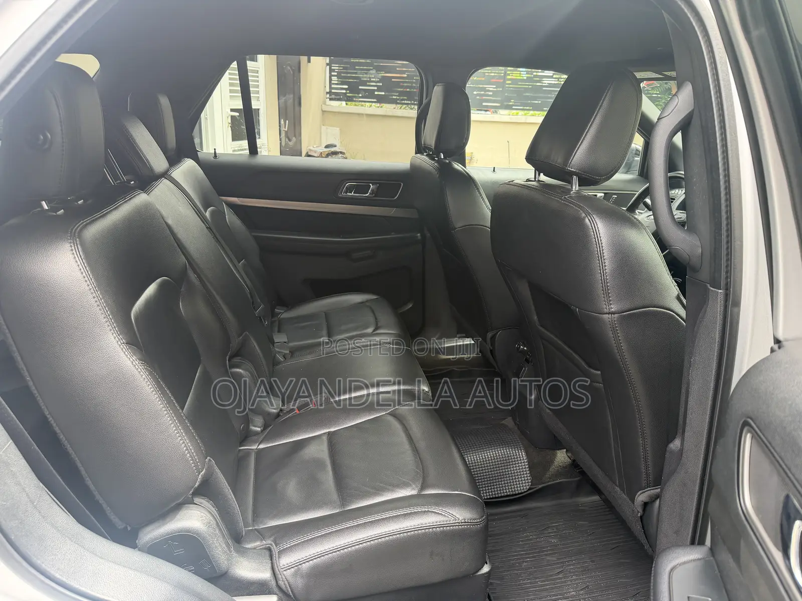 Ford Explorer XLT AWD 2018 Silver