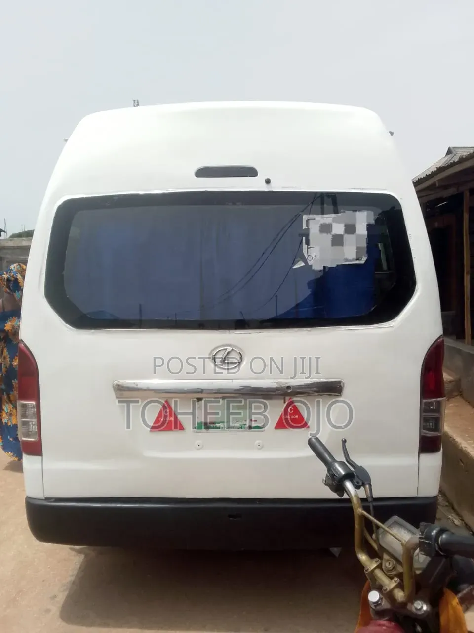 Toyota HiAce 2019 White