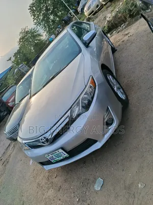 Toyota Camry LE 4dr Sedan (2.5L 4cyl 6A) 2013 Silver