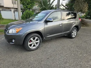 Toyota RAV4 2010 Black