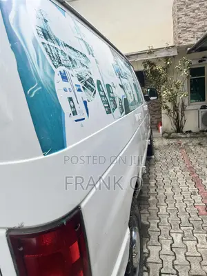 Ford E250 2006 White