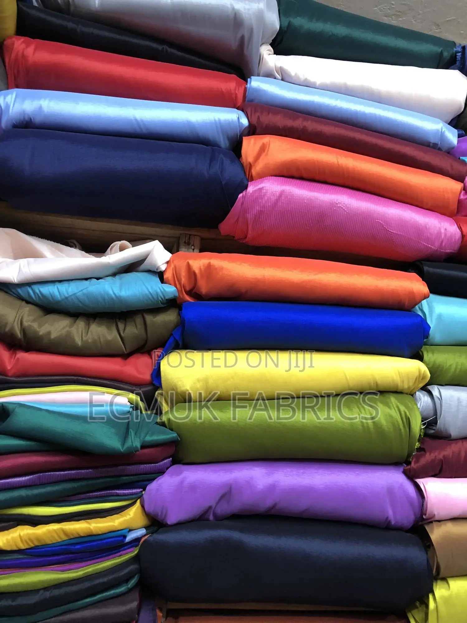 Stretching Taffeta or Raw Silk