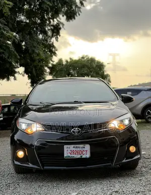 Toyota Corolla S 4dr Sedan (1.8L 4cyl CVT) 2014 Black