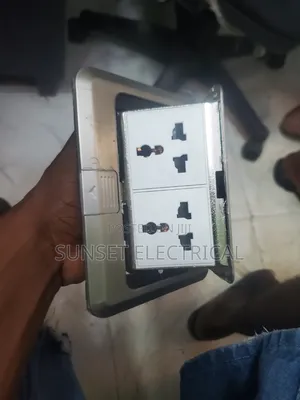 Pop Floor Socket