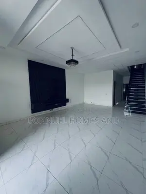4bdrm Townhouse / Terrace in Ikota for rent