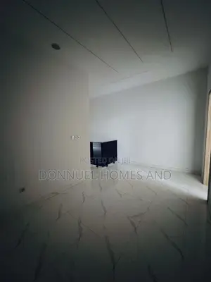 4bdrm Townhouse / Terrace in Ikota for rent