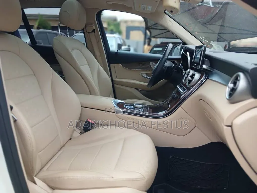 Mercedes-Benz GLC-Class 2017 White