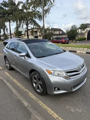 Toyota Venza XLE 4dr Wagon (3.5L 6cyl 6A) 2015 Silver