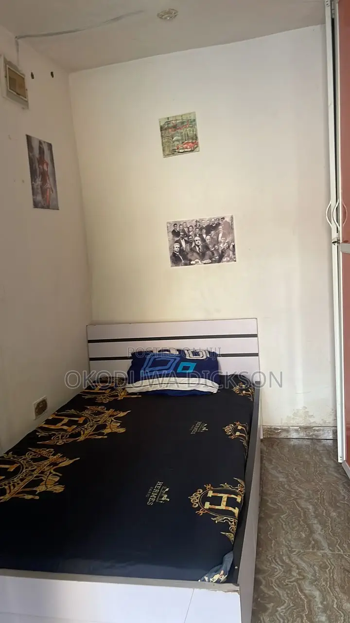 Studio Room