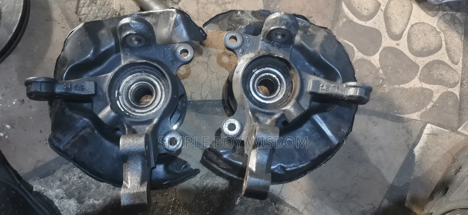 Front Hub Corolla