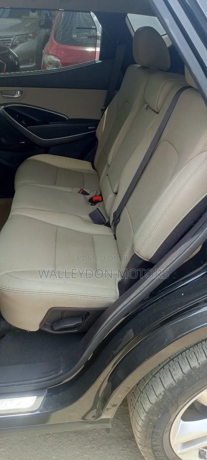 Hyundai Santa Fe SE AWD 2016 Black